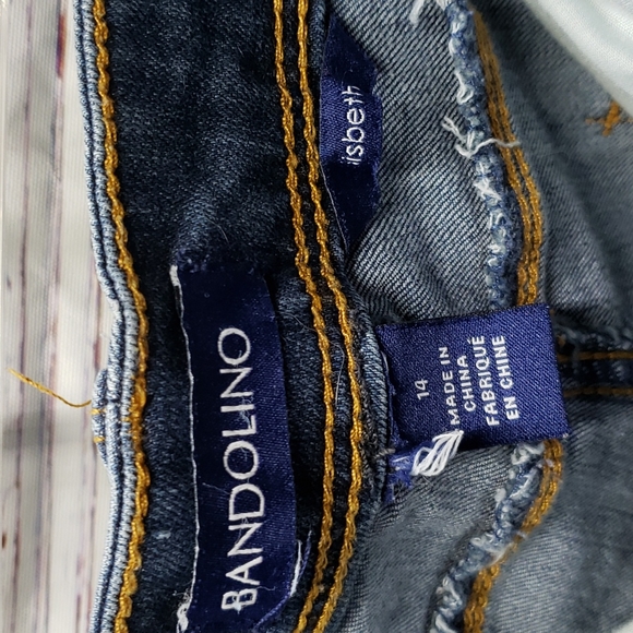 Bandolino jeans embroidered sz 14 skinny crop - Picture 2 of 7